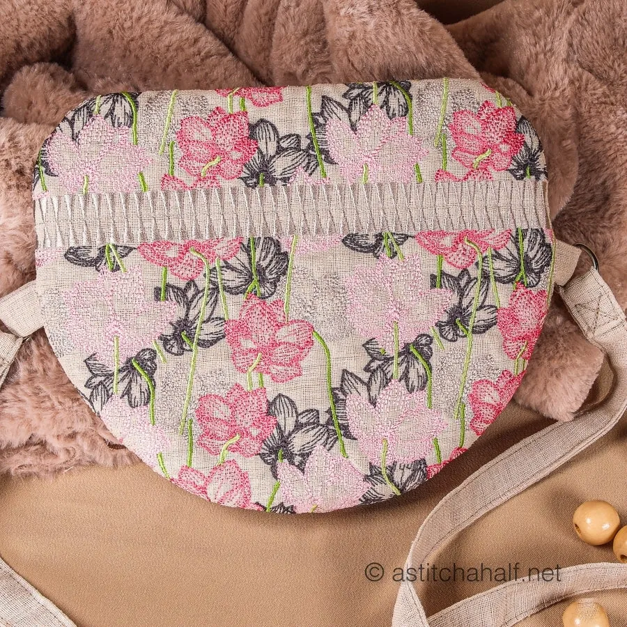Blown Away ITH Zipper Bag